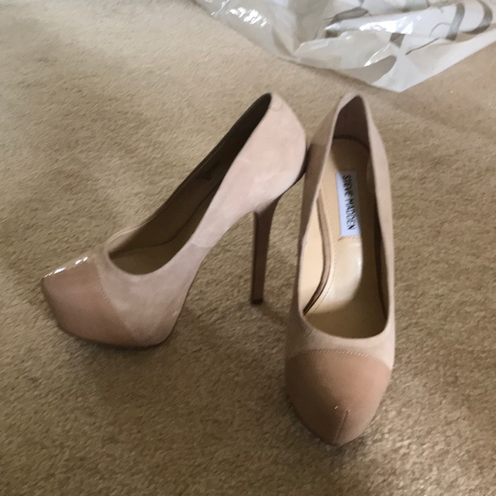 Beauty blush suede platform pumps